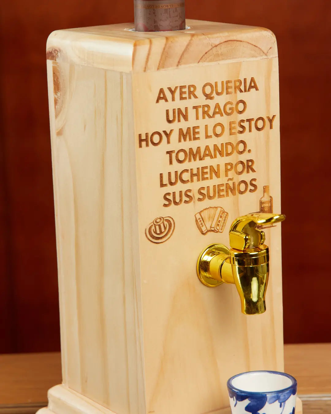 Dispensador de licor Master® Madera