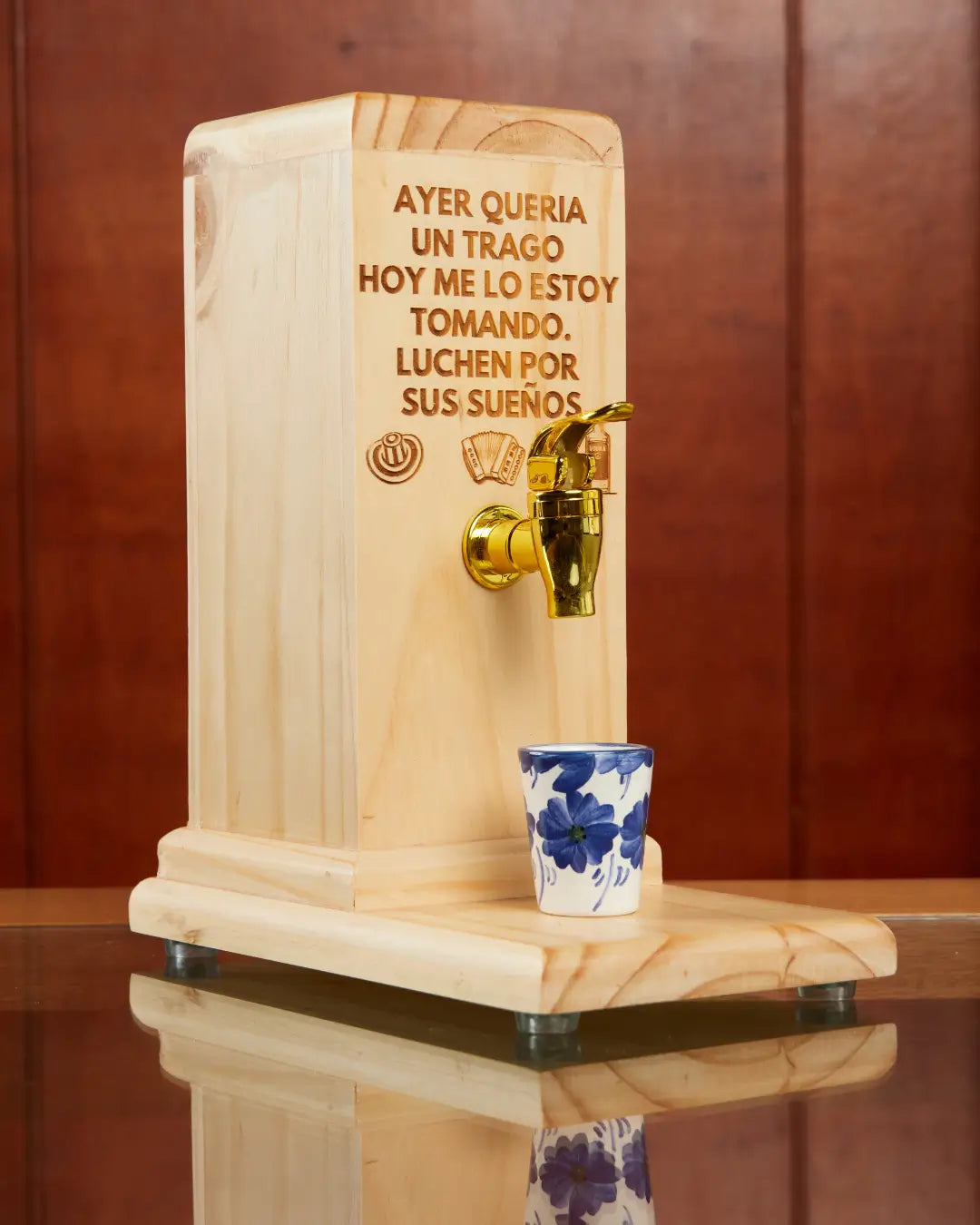 Dispensador de licor Master® Madera