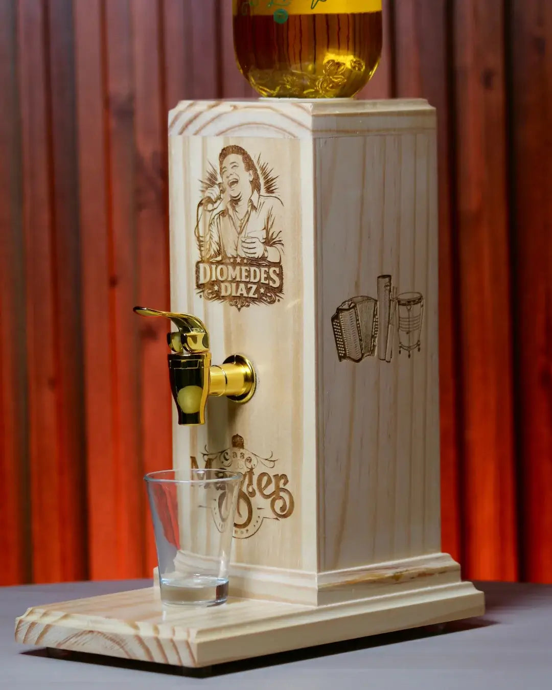 Dispensador de licor tributo cantantes