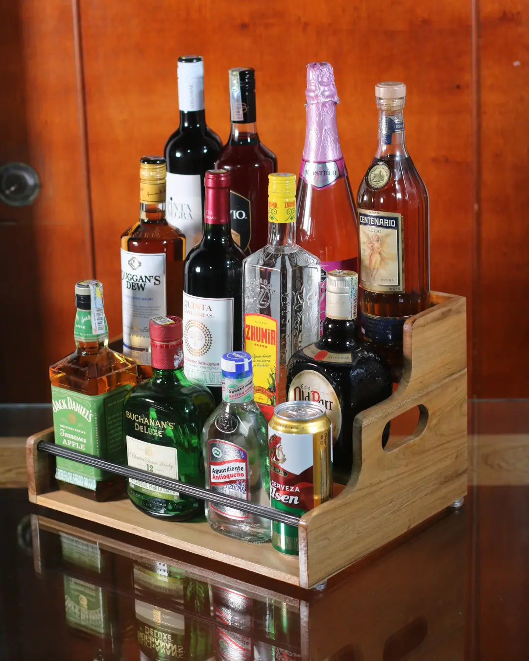 Estante de exhibición de botellas de licor